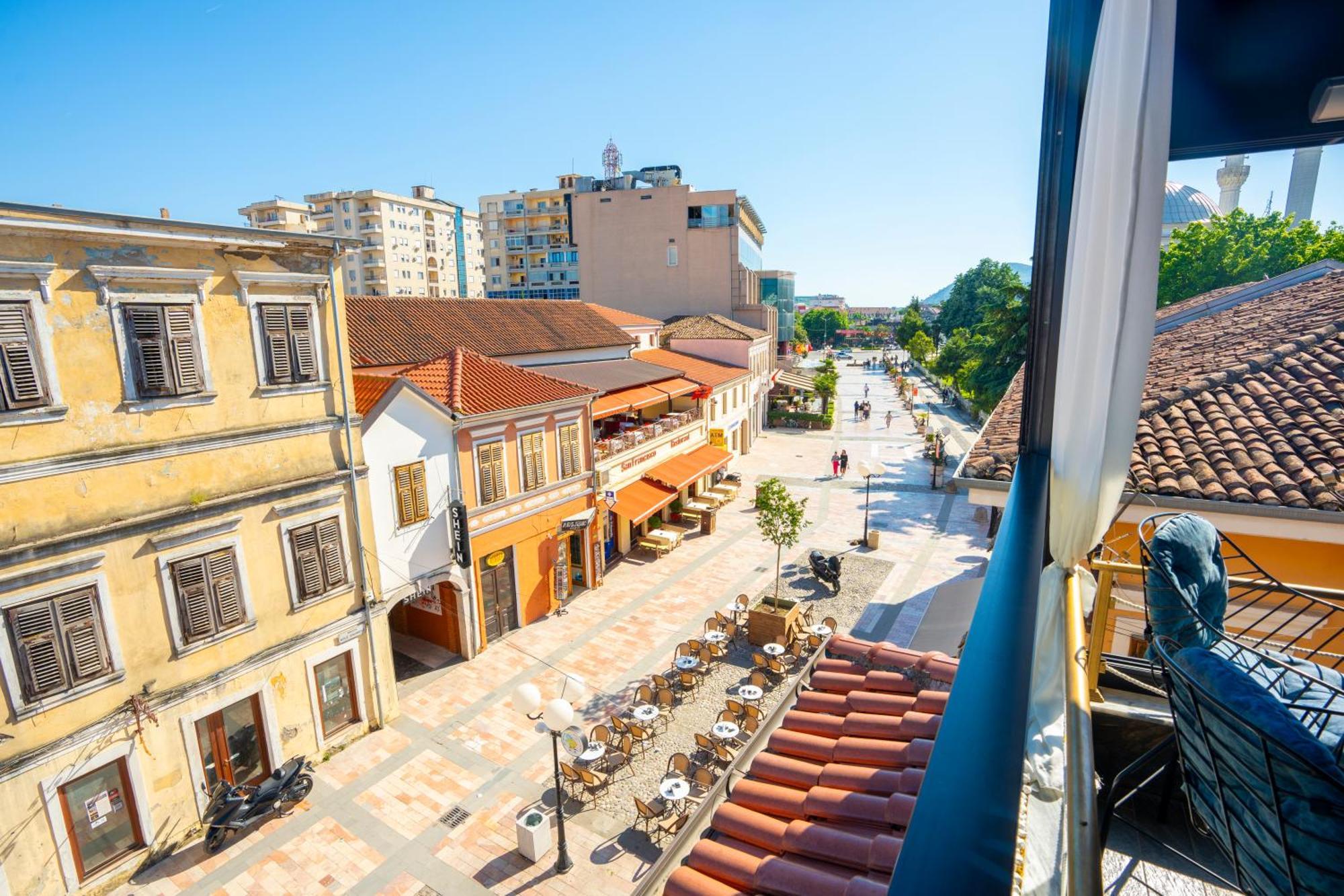 Terrace Hostel & Lounge Bar Shkodër Eksteriør billede