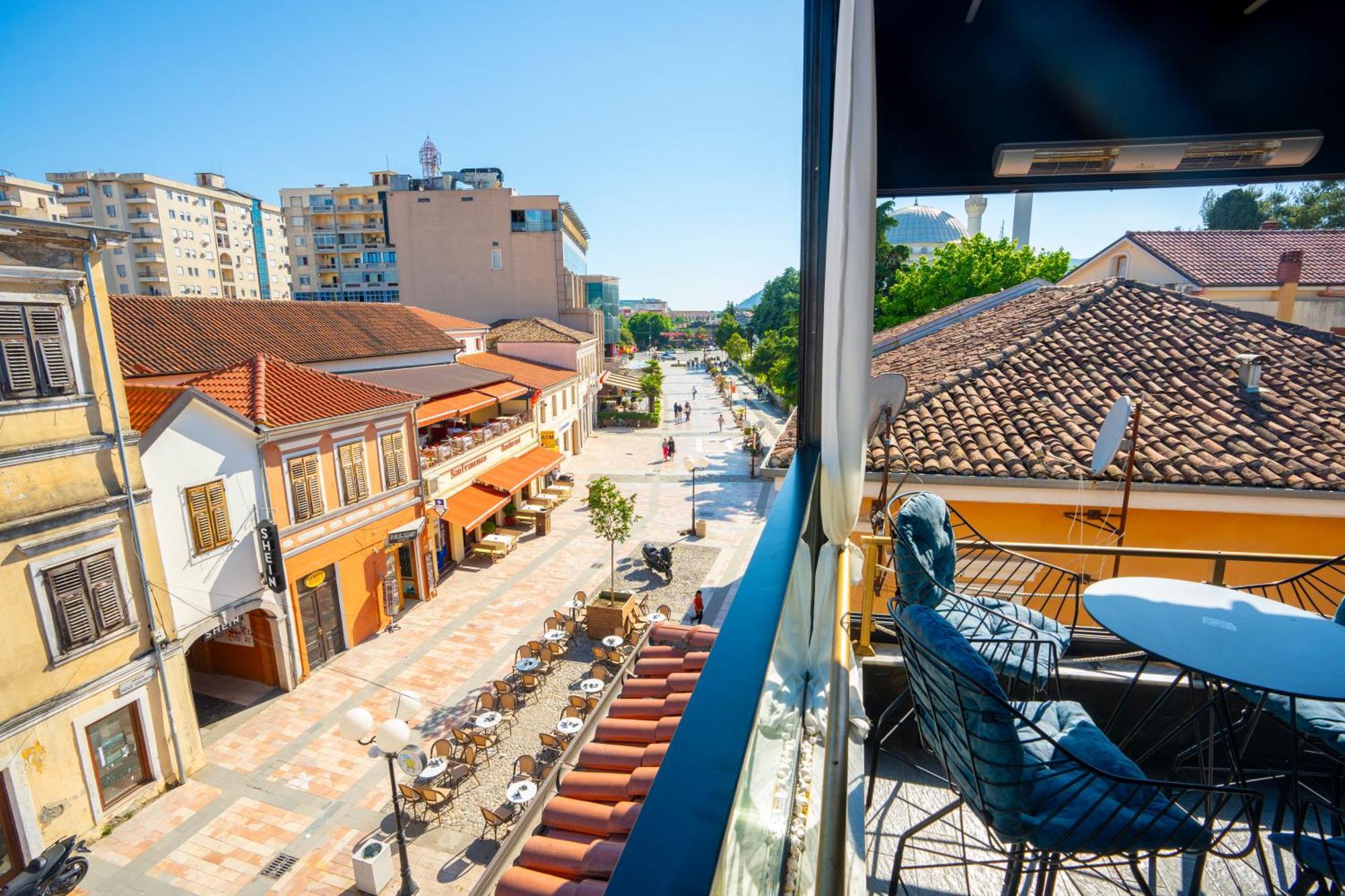 Terrace Hostel & Lounge Bar Shkodër Eksteriør billede